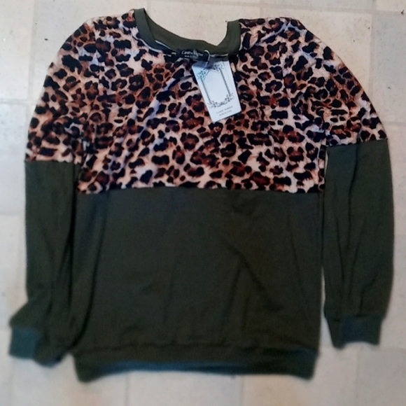 Leopard print long sleeve shirt - Picture 1 of 2
